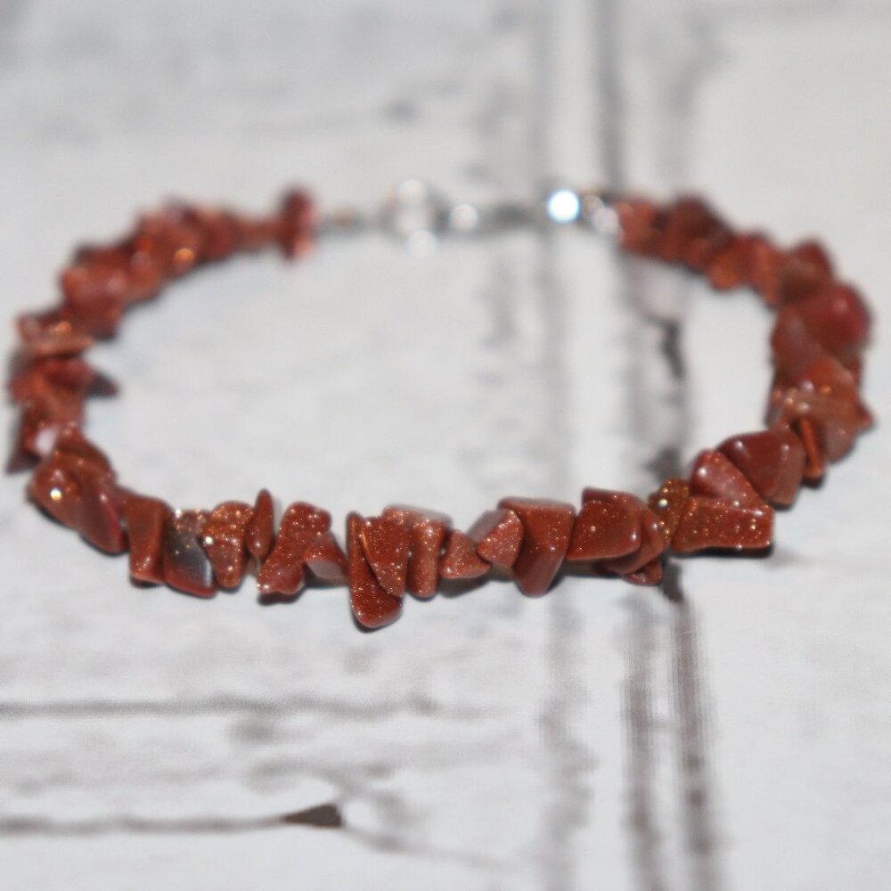 NWOT Natural brown goldstone beaded bracelet 7.5"
